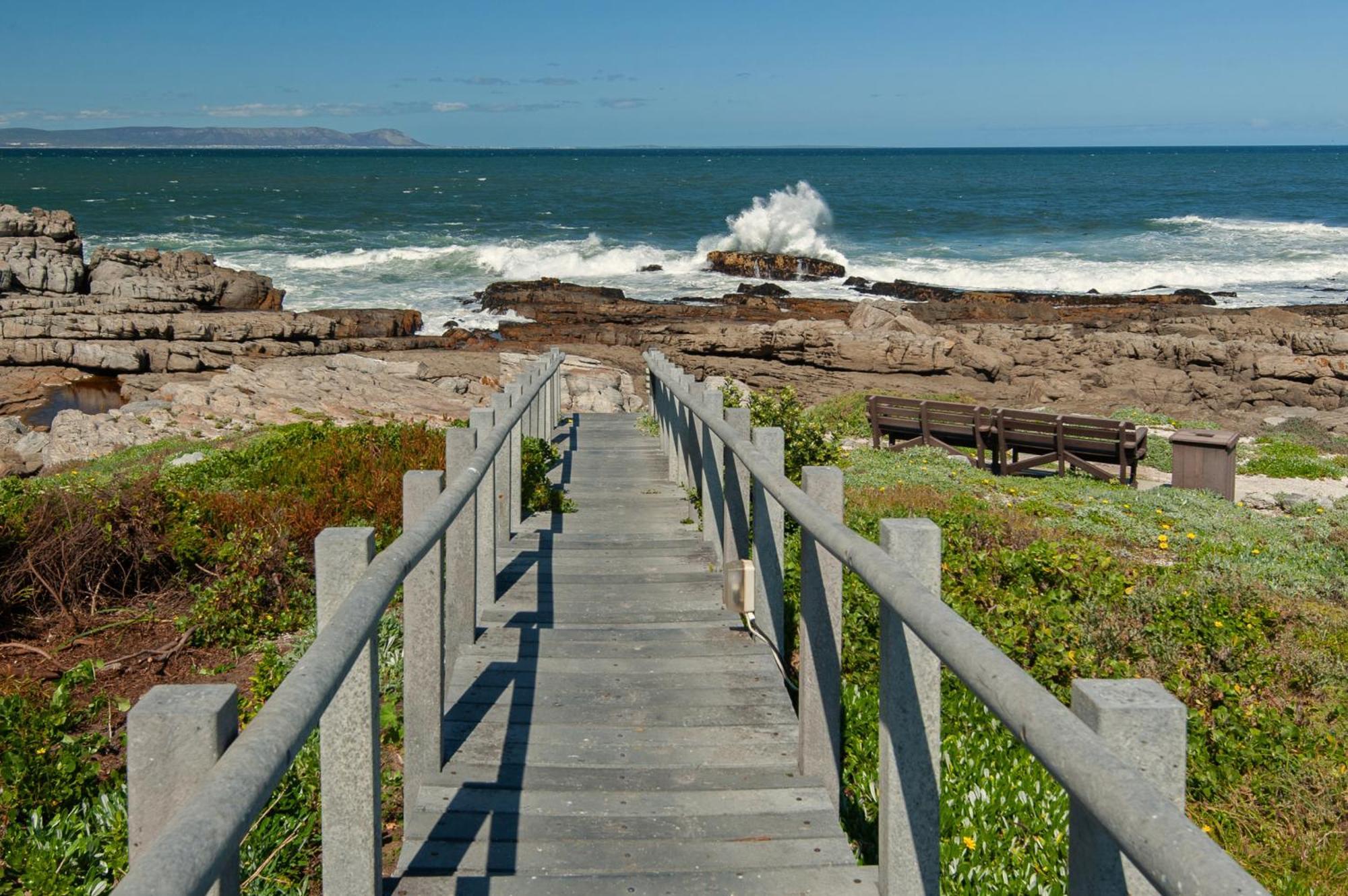 63 Whalerock Estate Lägenhet Hermanus Exteriör bild